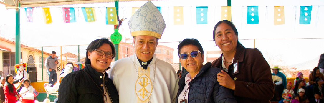 Monseñor Lizardo Estrada OSA, Obispo Auxiliar del Cusco, presidió Misa por el 48° Aniversario del CEBE Nuestra Señora del Carmen